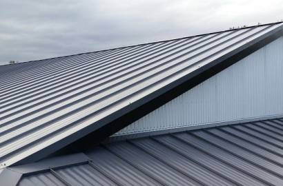 Статьи — Как рассчитать, сколько листов профнастила надо на крышу — фото