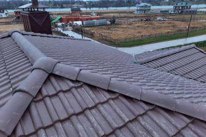 Монтаж цементно-песчаной черепицы BRAAS Франкфурт — фото-1457_2