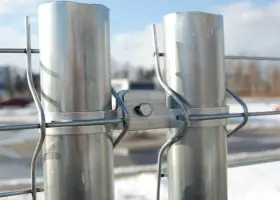 Временное ограждение Practic — Крепление секций Practic - прямой участок — фото