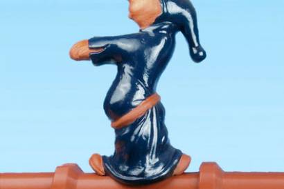 Цементно-песчаная черепица "Braas" — Декоративный элемент для крыши Лунатик — фото